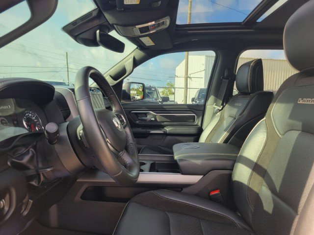 Used 2024 RAM 1500 Laramie AWD/4WD image 12