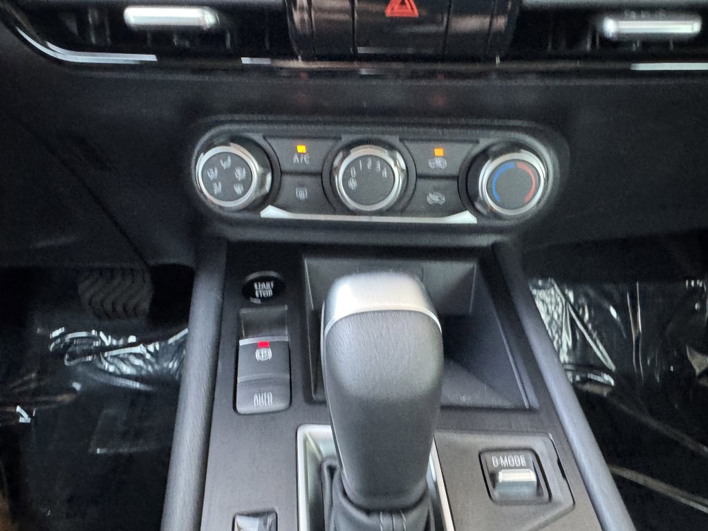 Used 2025 Nissan Kicks S image 23