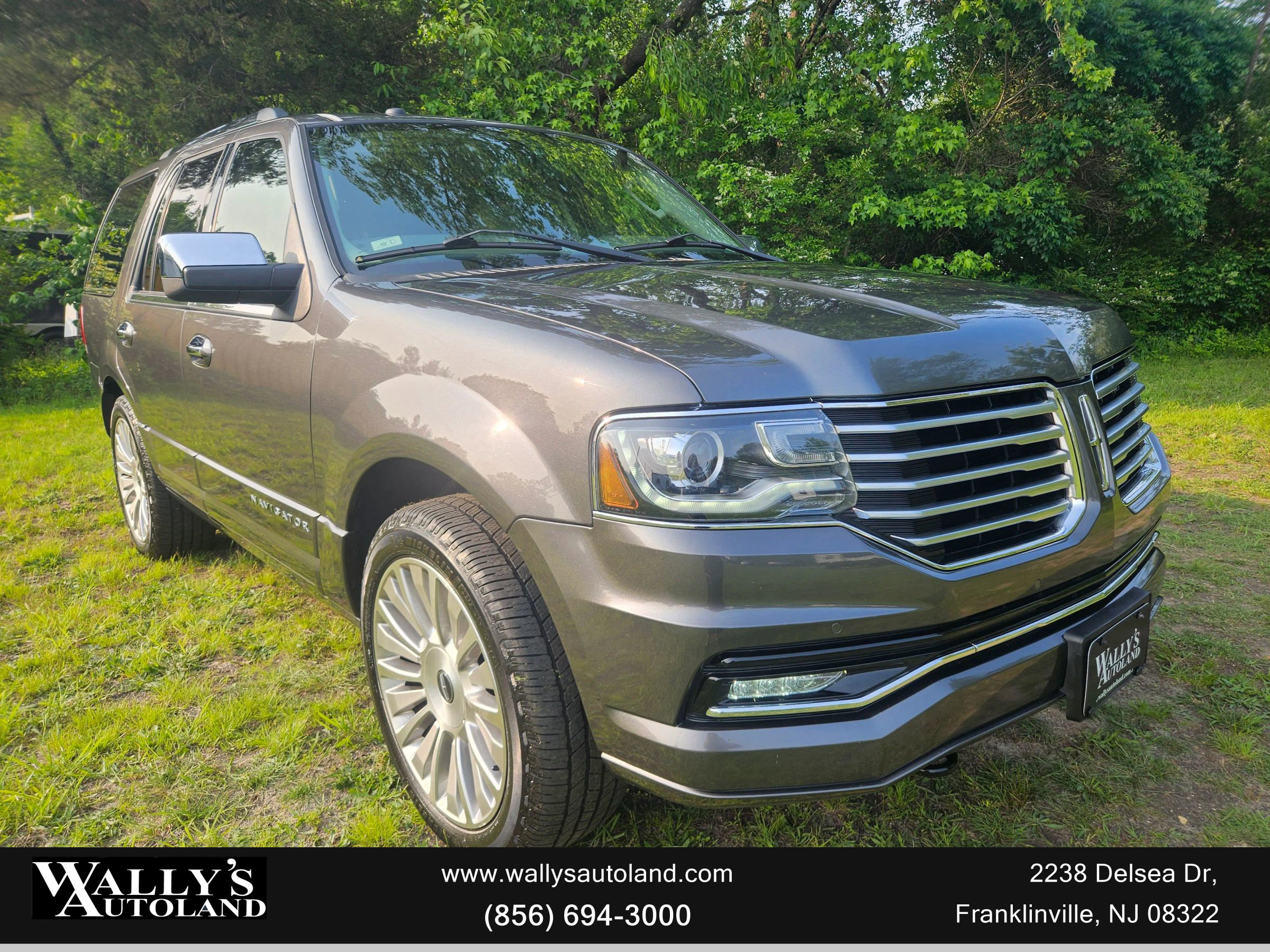 Used 2015 Lincoln Navigator 4WD image 35