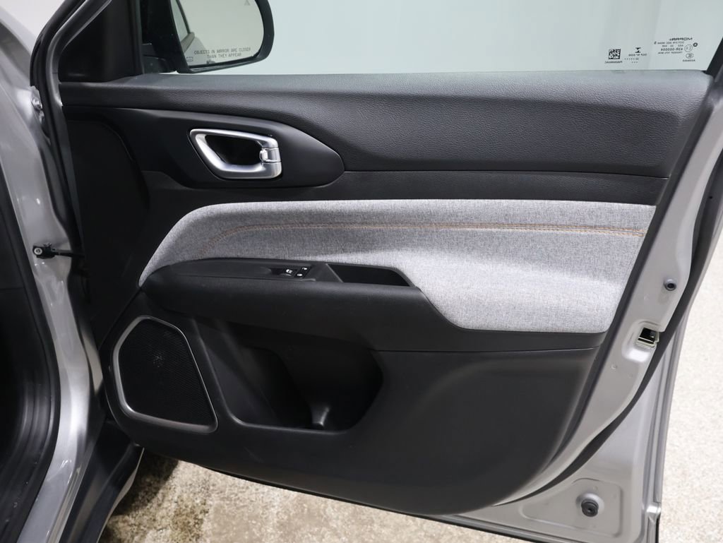 Used 2022 Jeep Compass Sport image 23