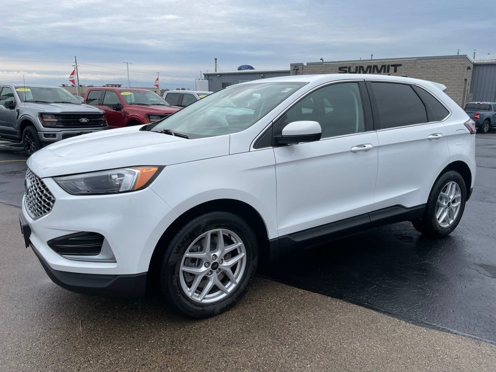 Used 2023 Ford Edge SEL image 6