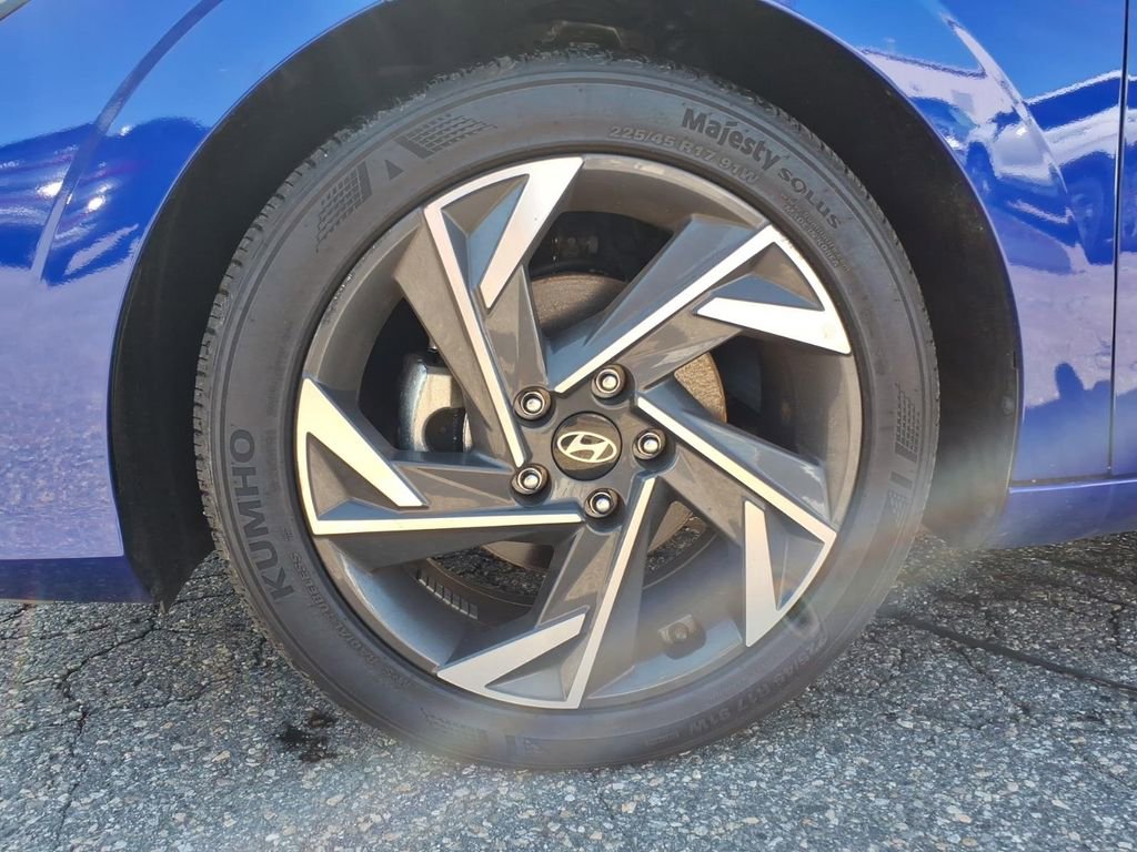 New 2025 Hyundai Elantra Sport image 11