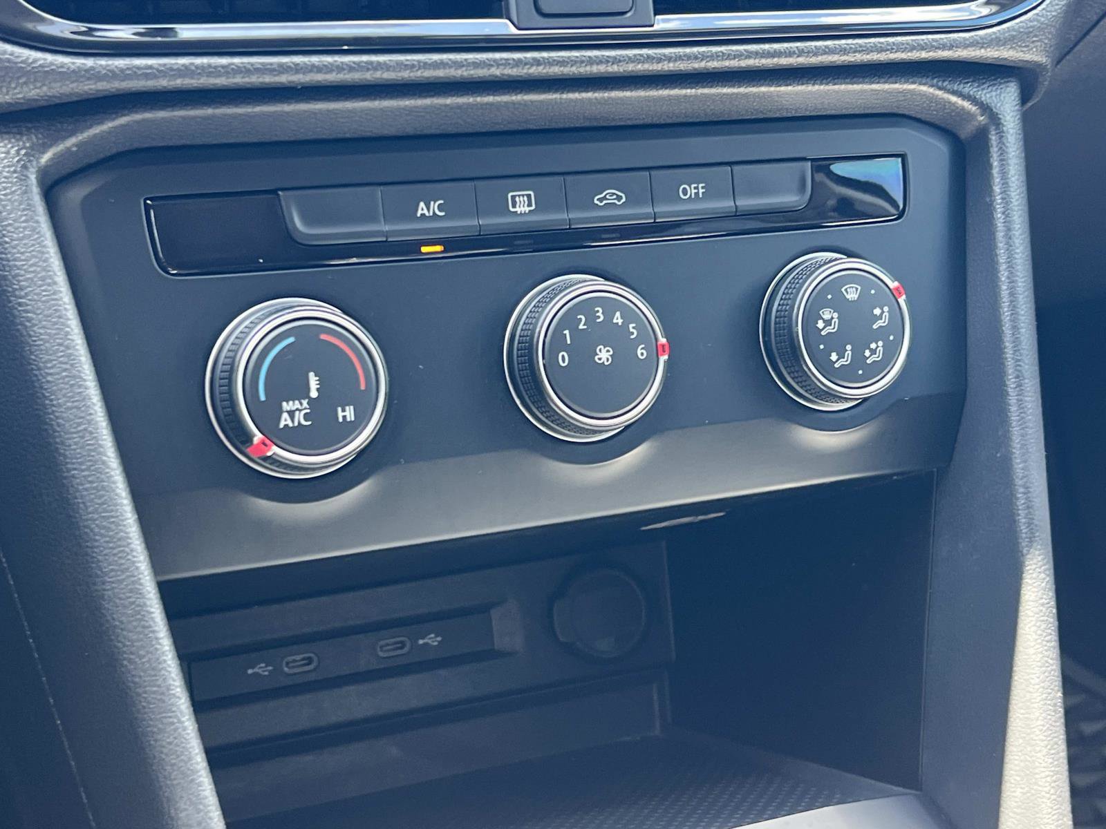 Used 2022 Volkswagen Taos S image 15