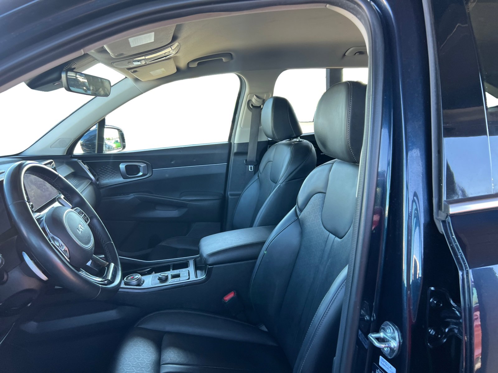 Used 2024 Kia Sorento EX image 10