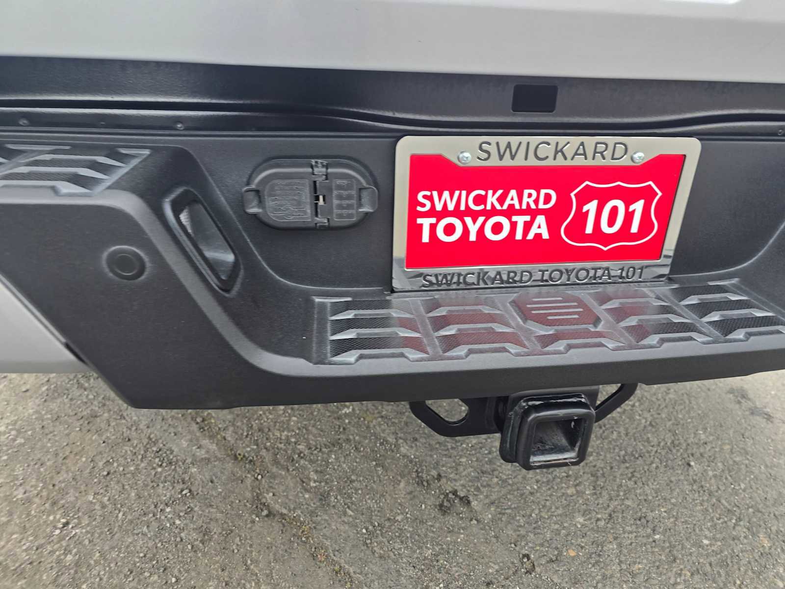 Used 2022 Toyota Tacoma TRD Sport w/ Technology Package image 17