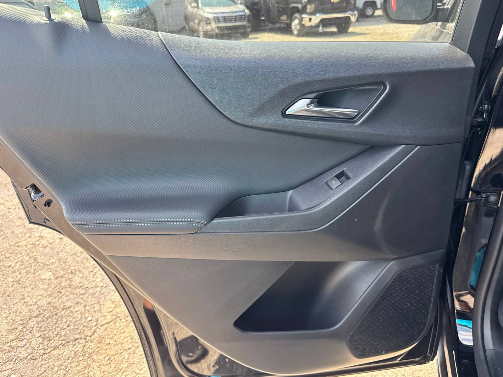 New 2027 Chevrolet Equinox LT AWD/4WD image 24