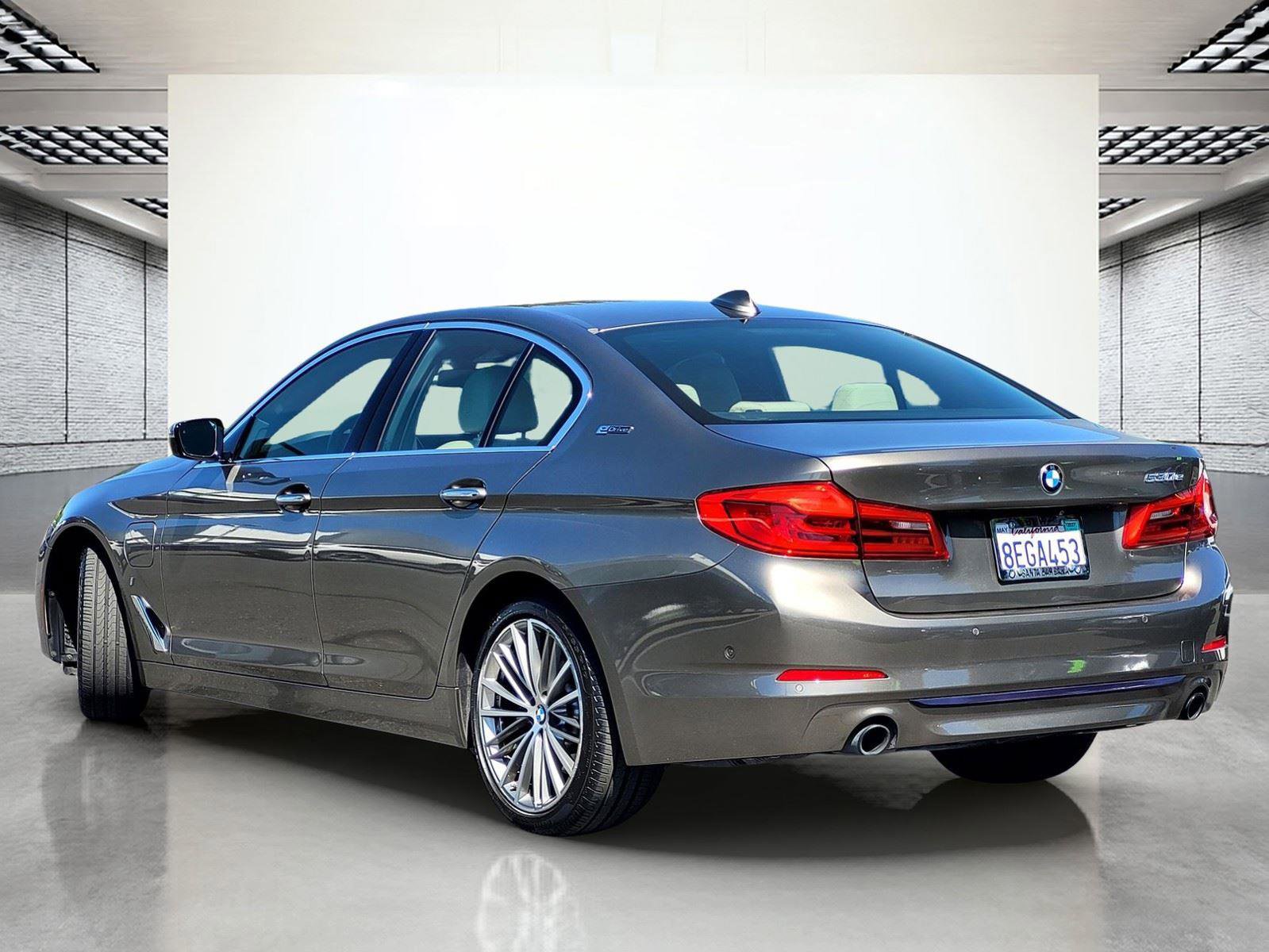 Used 2018 BMW 530e RWD image 8