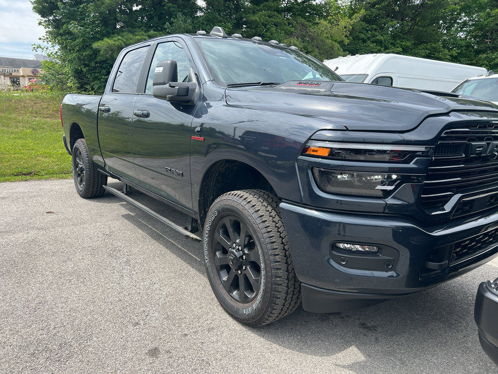 Used 2025 RAM 2500 Laramie AWD/4WD image 14