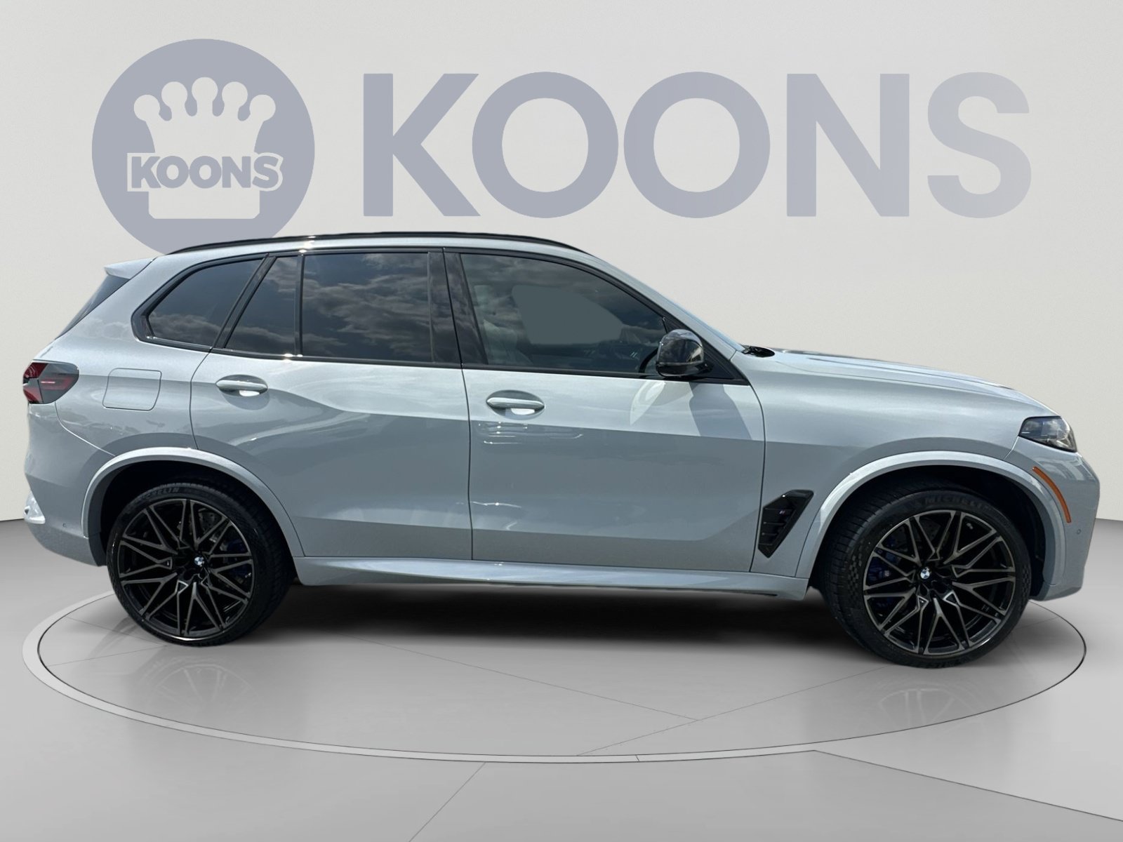 Used 2025 BMW X5 M Competition w/ Executive Package AWD/4WD image 17