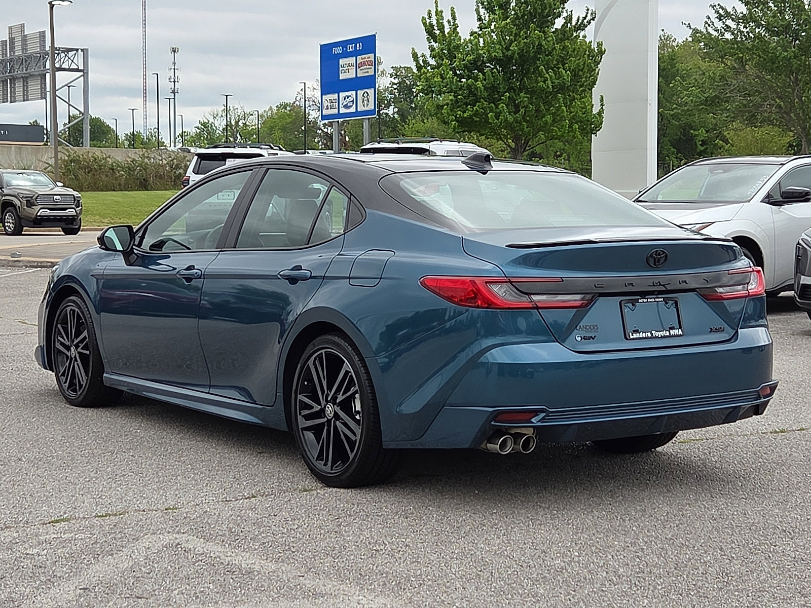 Used 2025 Toyota Camry XSE image 4