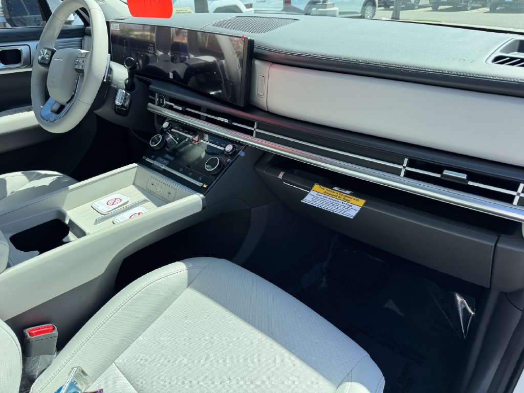 New 2026 Hyundai Santa Fe SE FWD image 9