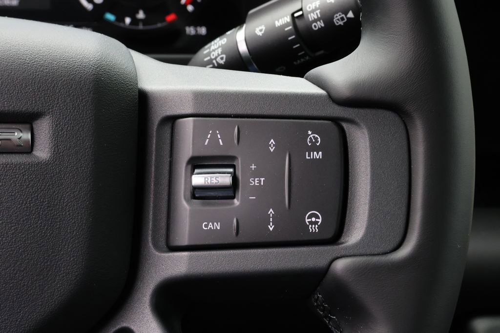New 2026 Land Rover Defender 110 X-Dynamic SE AWD/4WD image 21