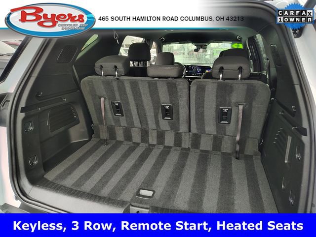 Used 2025 Chevrolet Traverse LT image 34