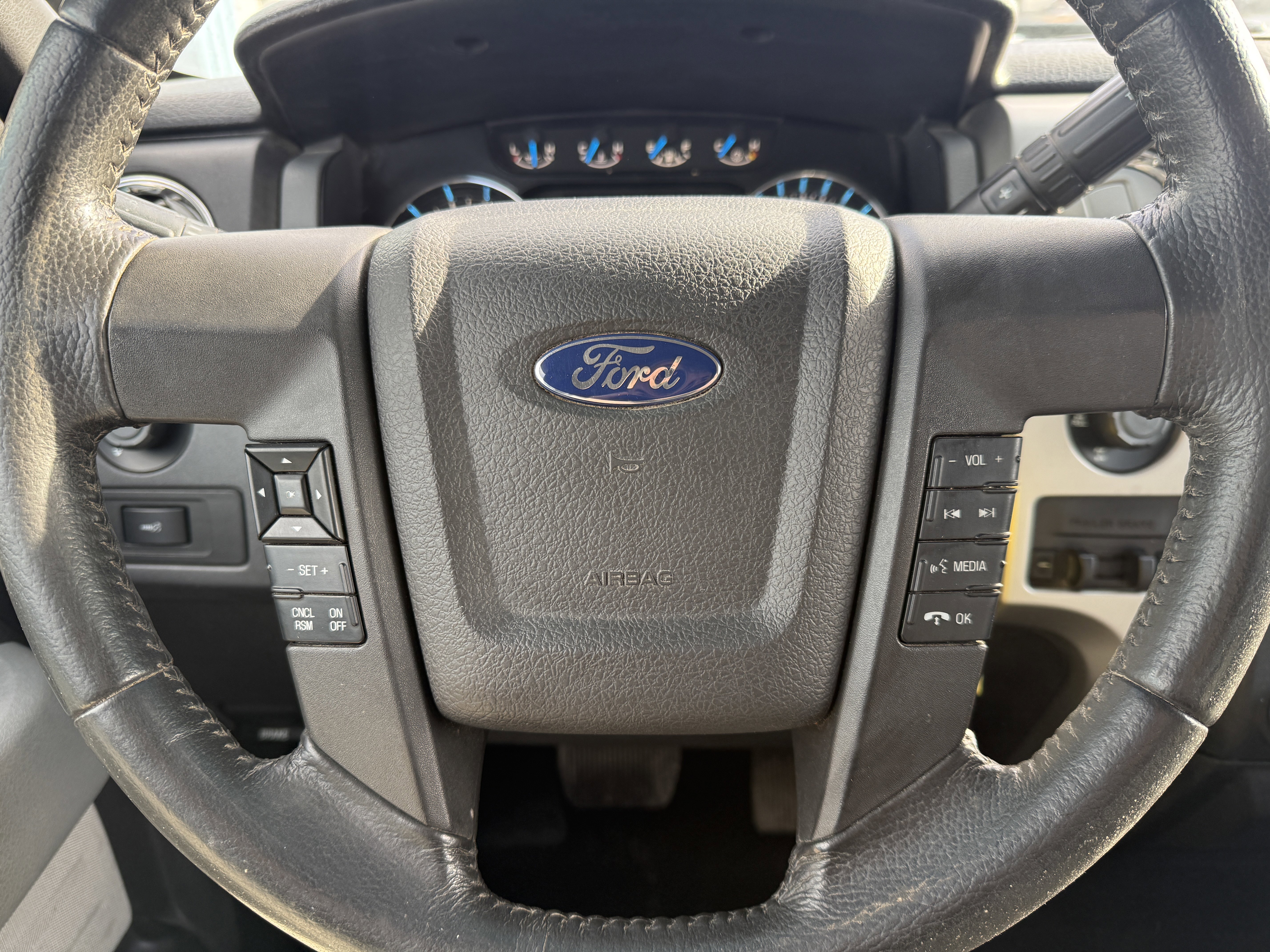 Used 2013 Ford F150 XLT w/ Luxury Equipment Group image 25