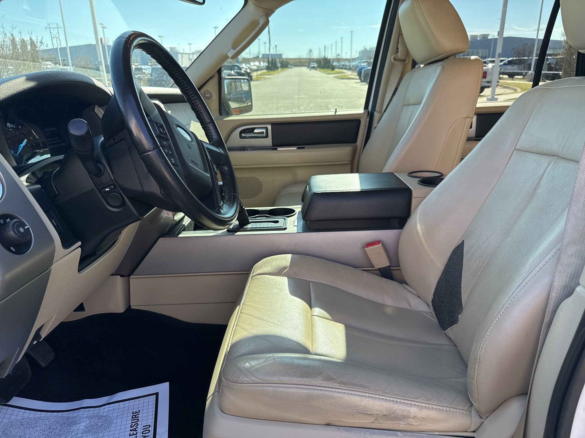 Used 2015 Ford Expedition XLT w/ Equipment Group 202A image 13