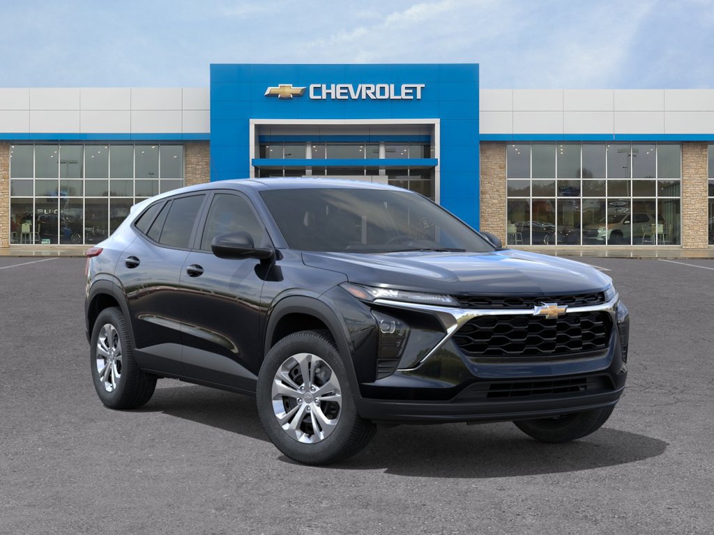 New 2026 Chevrolet Trax LS w/ Driver Confidence Package FWD image 7