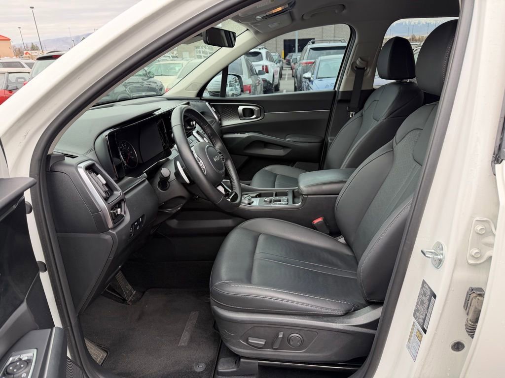 Certified 2023 Kia Sorento EX image 12