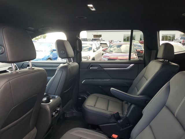 Certified 2024 GMC Acadia Elevation w/ Luxury Package FWD image 9