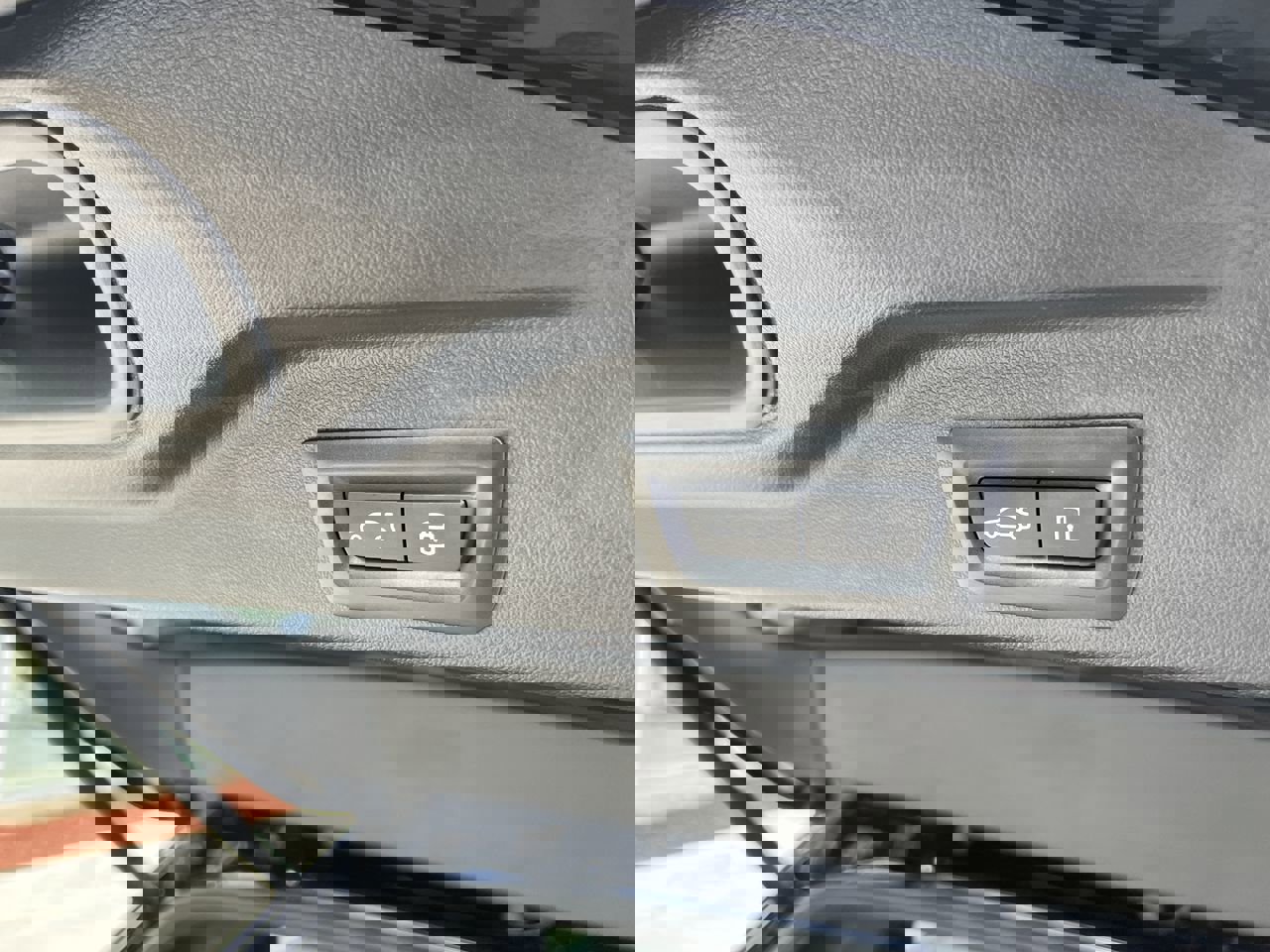 Certified 2024 BMW X5 M60i image 34