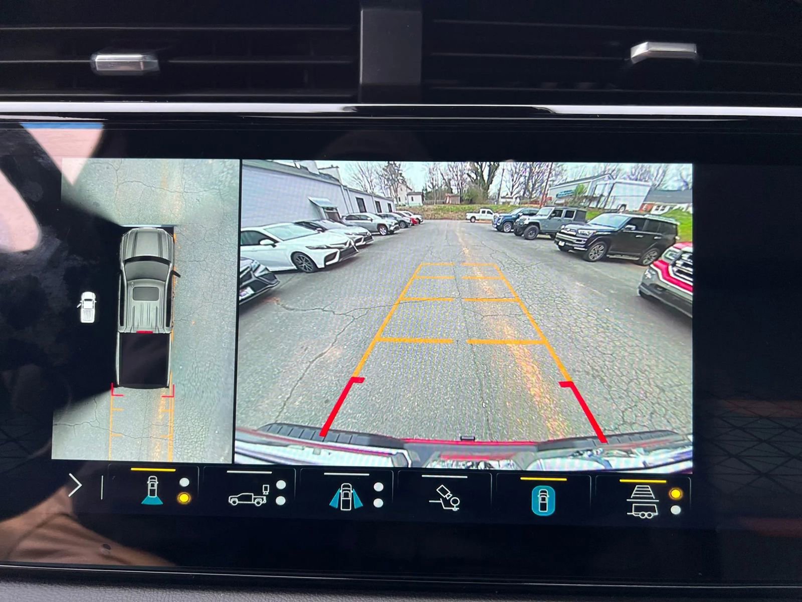 Used 2023 GMC Sierra 1500 AT4 w/ AT4 Premium Package image 18