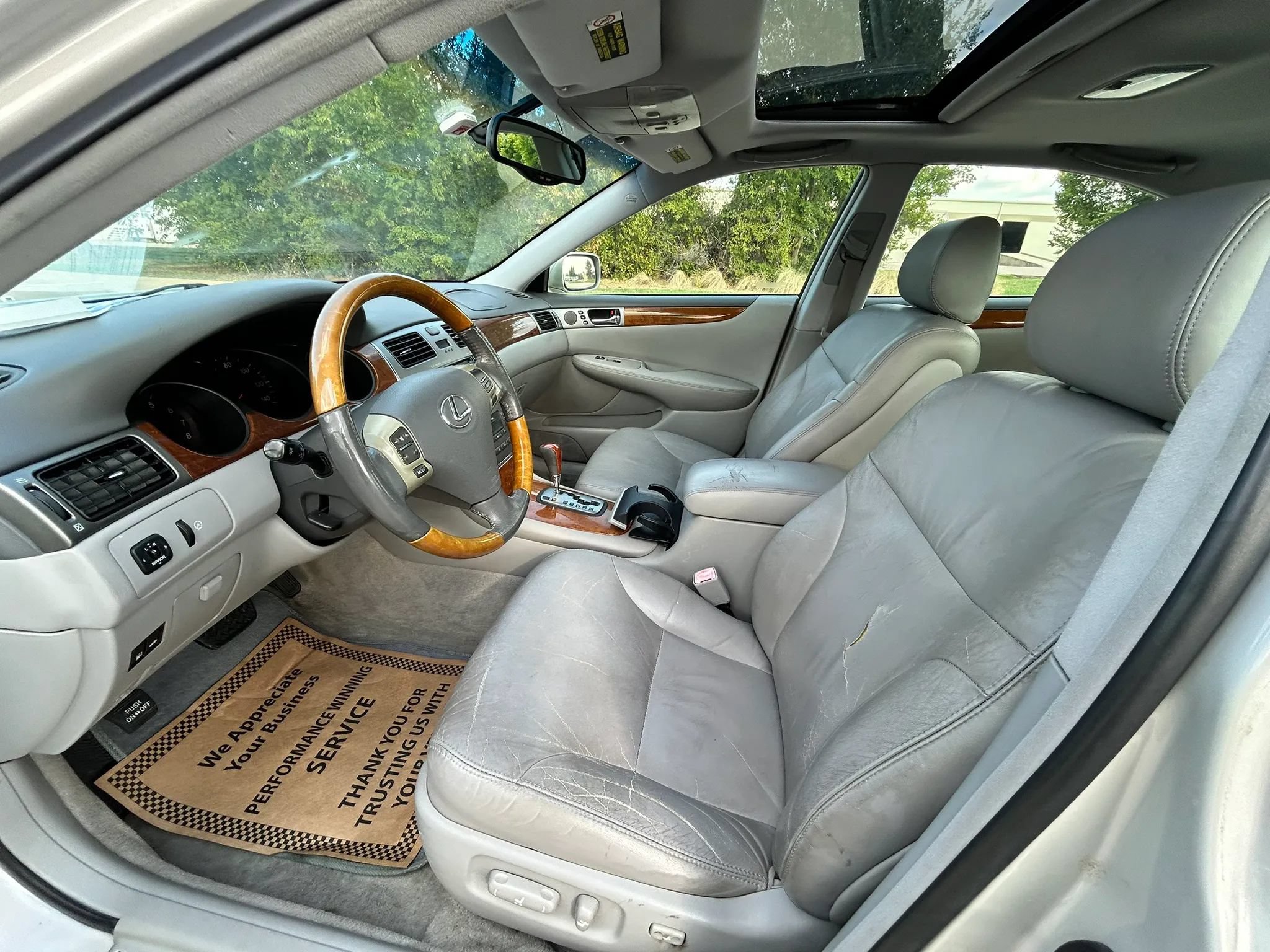 Used 2005 Lexus ES 330 FWD image 12