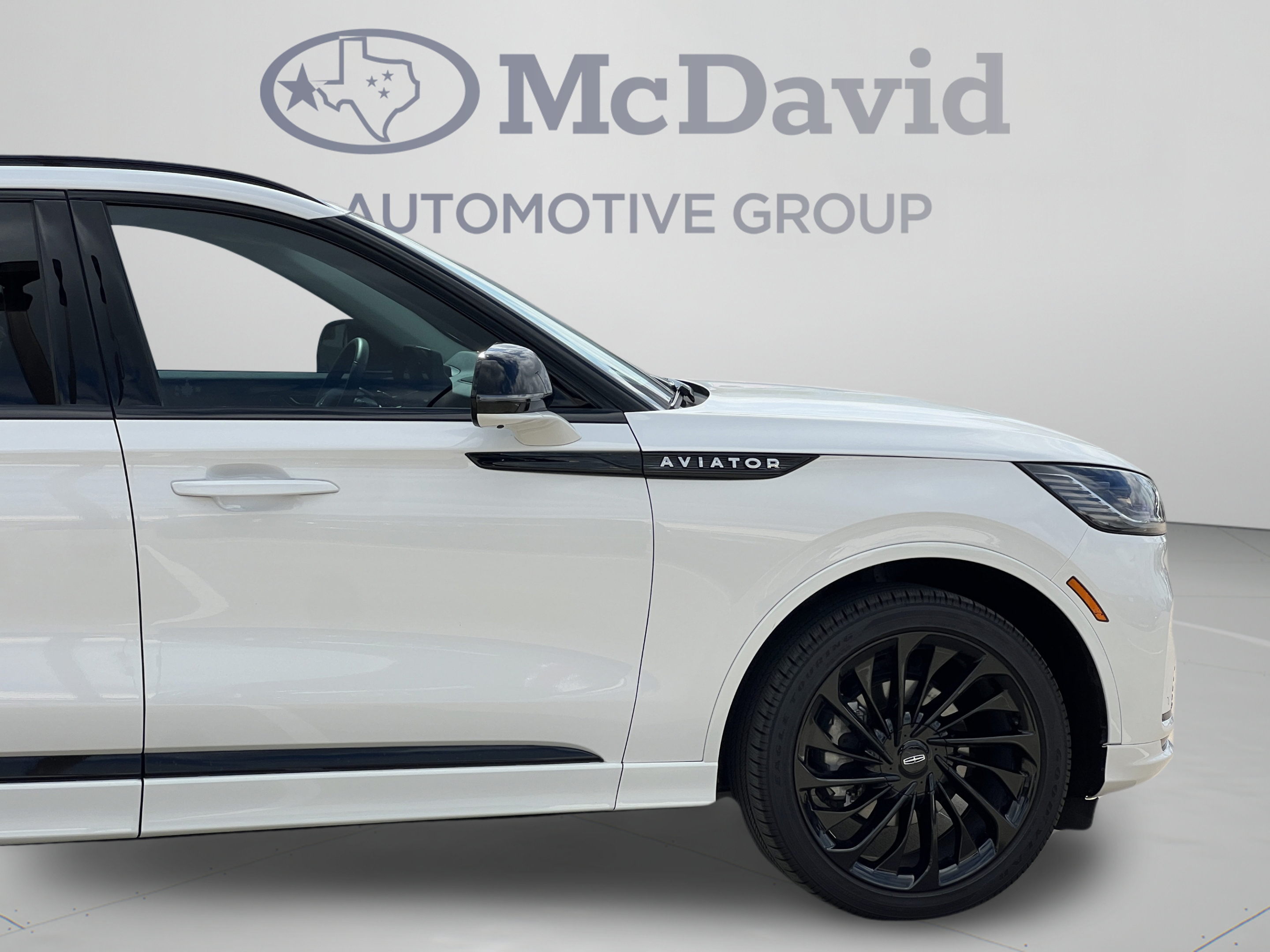 New 2026 Lincoln Aviator Reserve w/ Jet Appearance Package RWD image 12