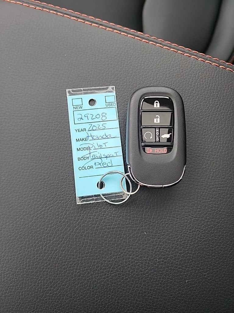 New 2025 Honda Pilot TrailSport image 30