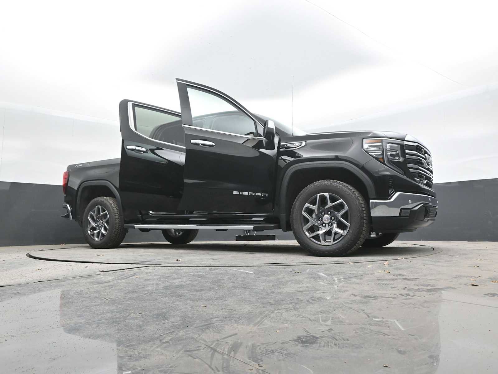 New 2026 GMC Sierra 1500 SLT w/ SLT Premium Package image 46