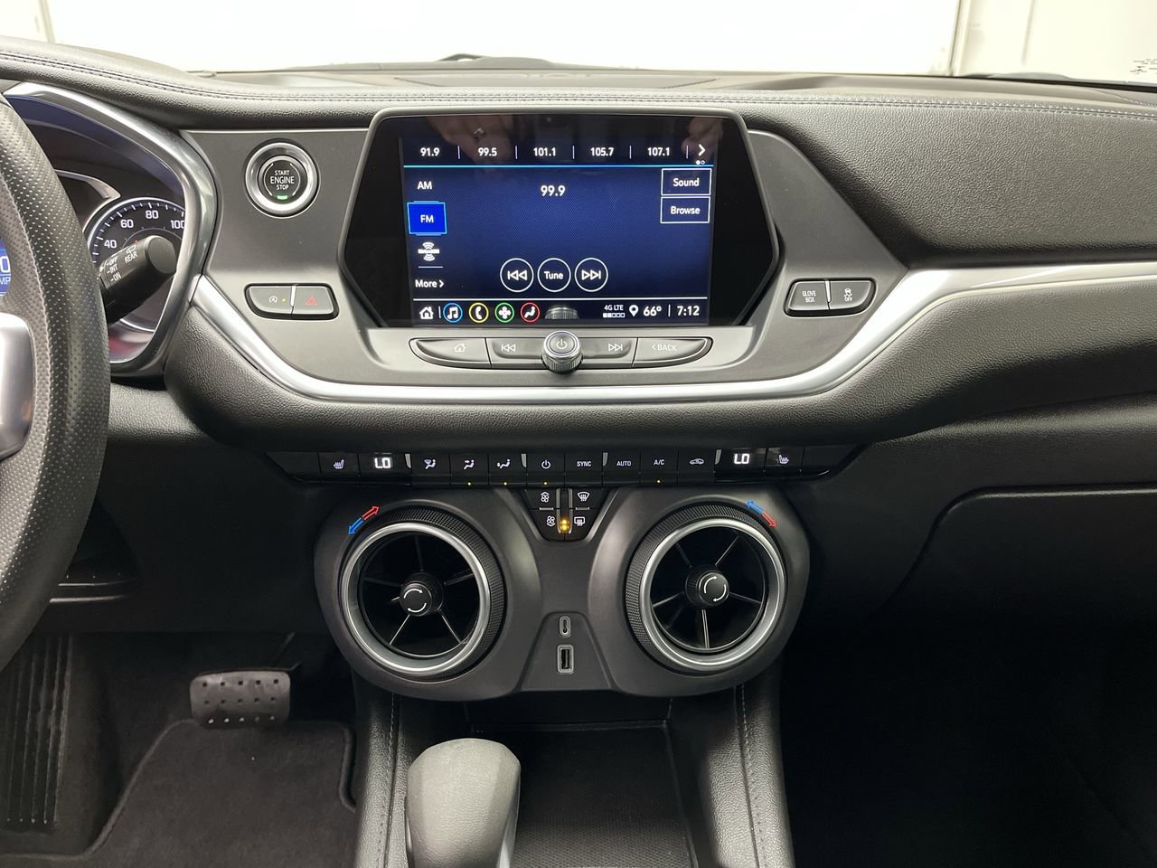 Certified 2021 Chevrolet Blazer LT AWD/4WD image 17