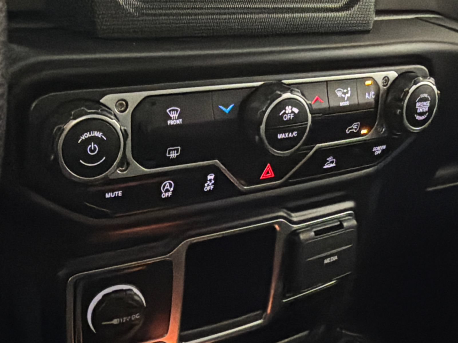 Used 2022 Jeep Wrangler Sport AWD/4WD image 24