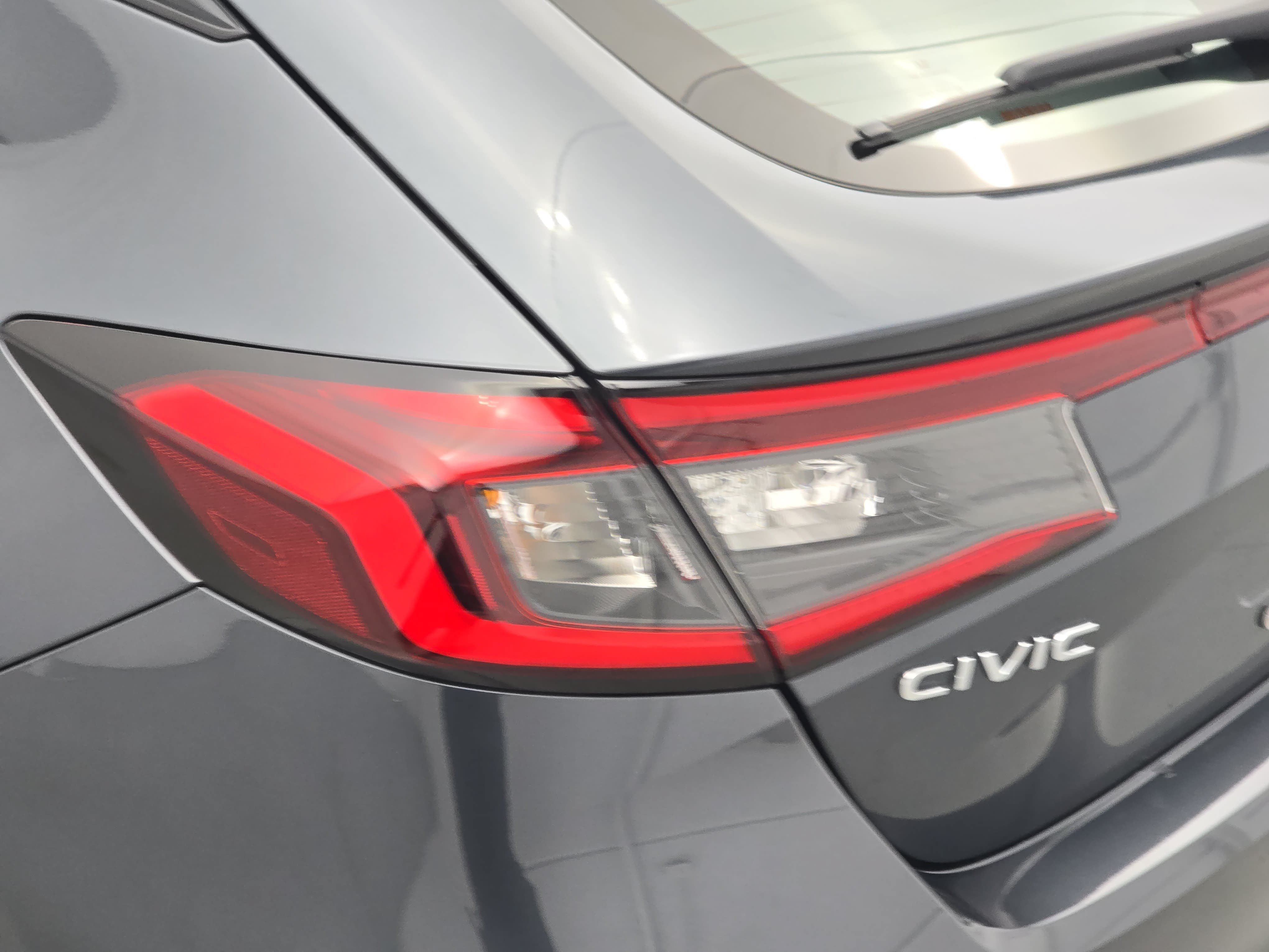 Certified 2025 Honda Civic Sport image 32