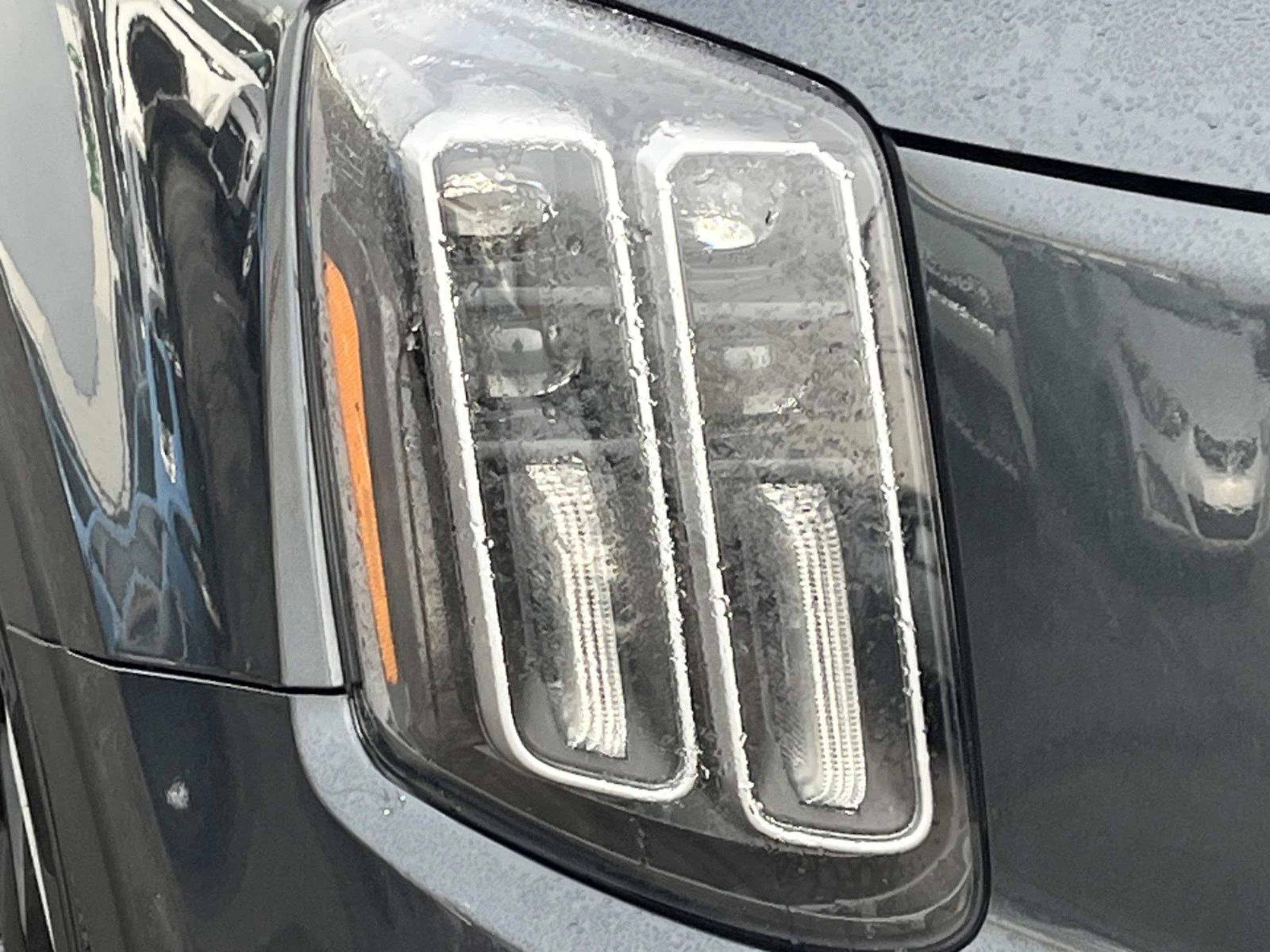 Used 2024 Kia Telluride EX image 10