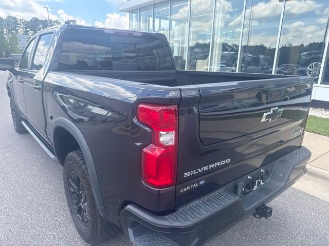 Used 2023 Chevrolet Silverado 1500 ZR2 w/ Technology Package AWD/4WD image 8