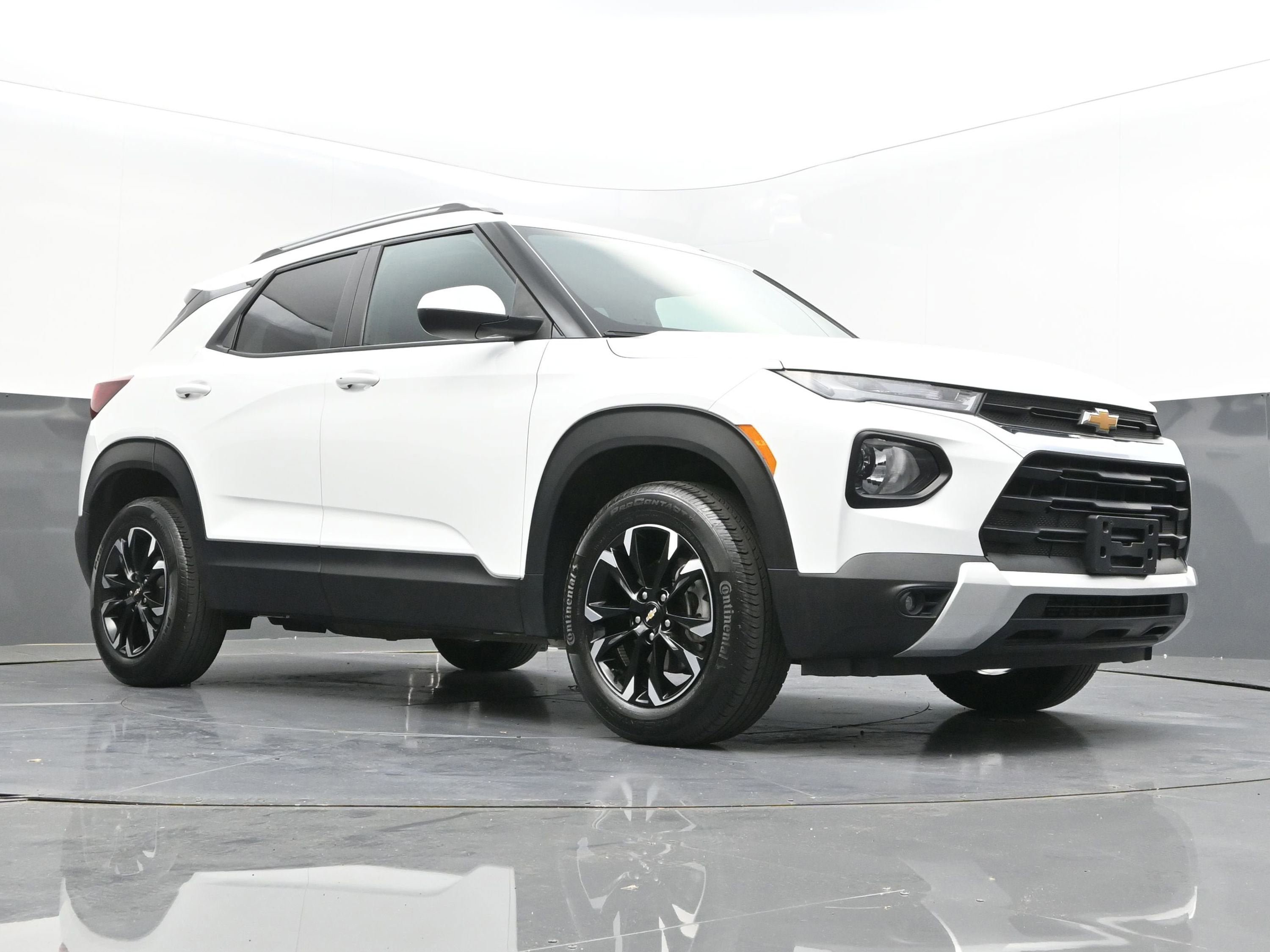 Certified 2023 Chevrolet TrailBlazer LT w/ Convenience Package AWD/4WD image 35