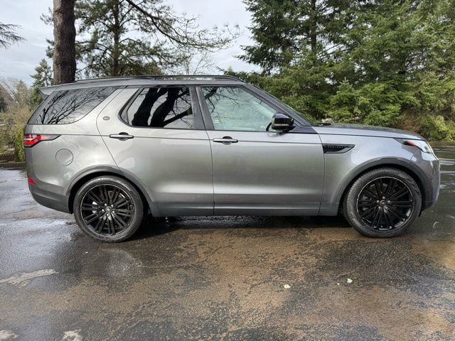 Used 2017 Land Rover Discovery HSE Luxury image 3