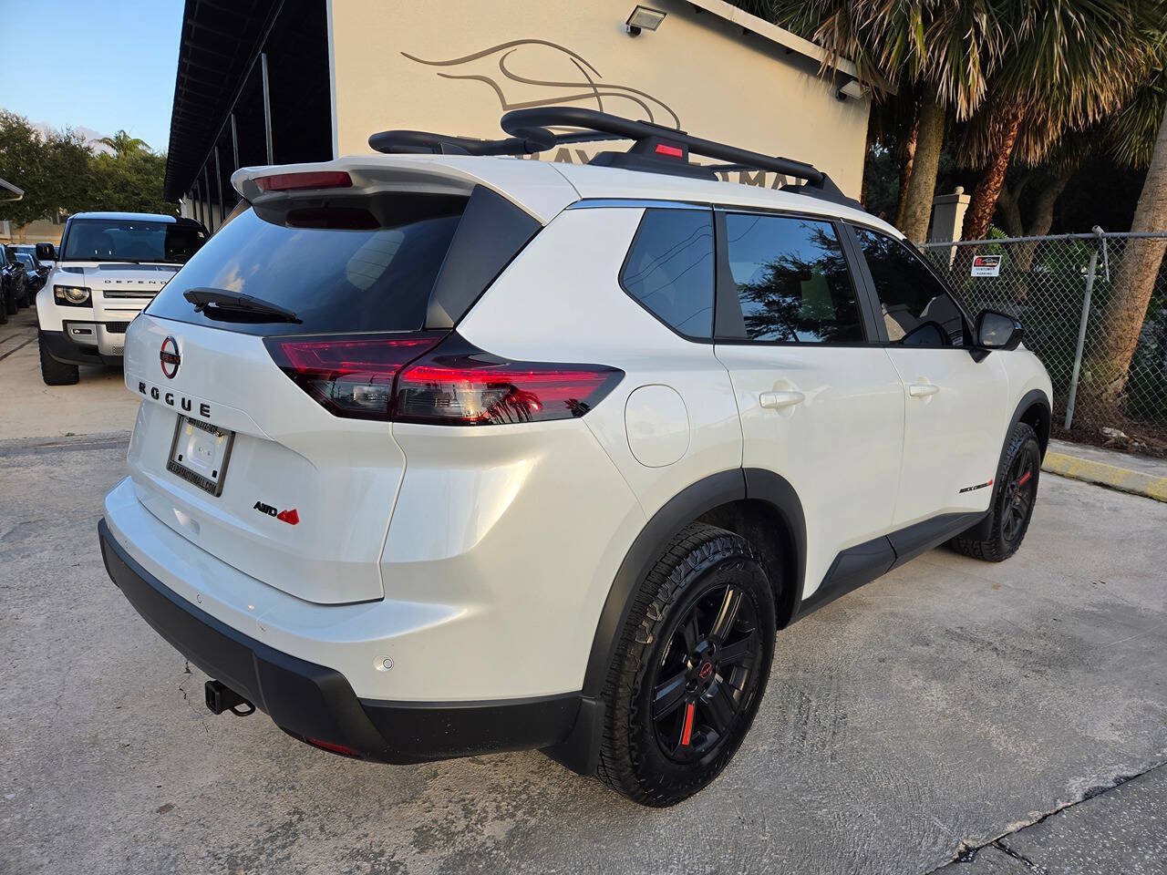 Used 2026 Nissan Rogue SV AWD/4WD image 5