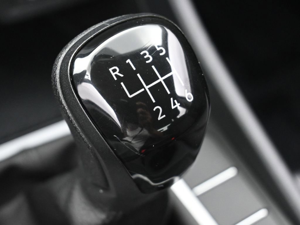 Used 2023 Volkswagen Jetta S image 26