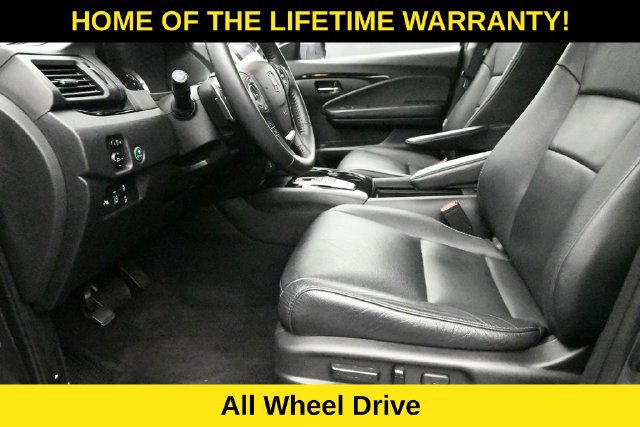 Used 2017 Honda Pilot Touring image 14
