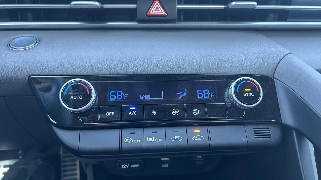 Used 2025 Hyundai Elantra Sport image 17