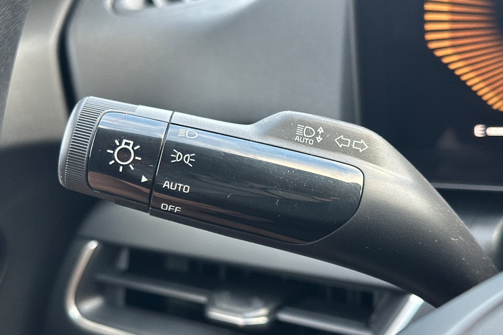 Used 2025 Kia K4 FWD image 34