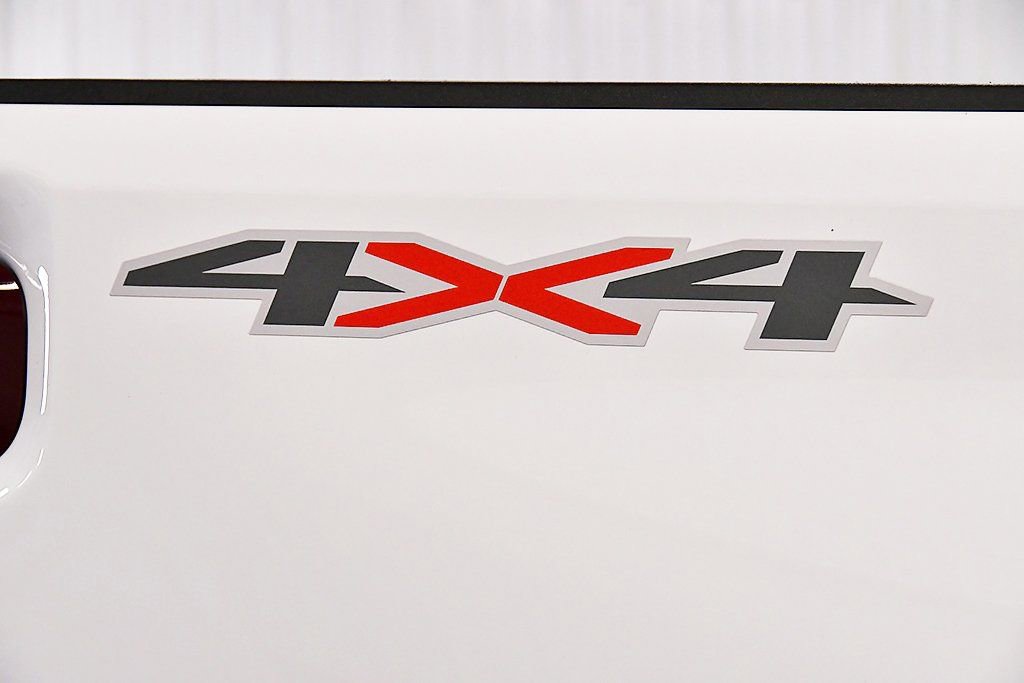 Used 2024 Chevrolet Silverado 2500 LT image 11