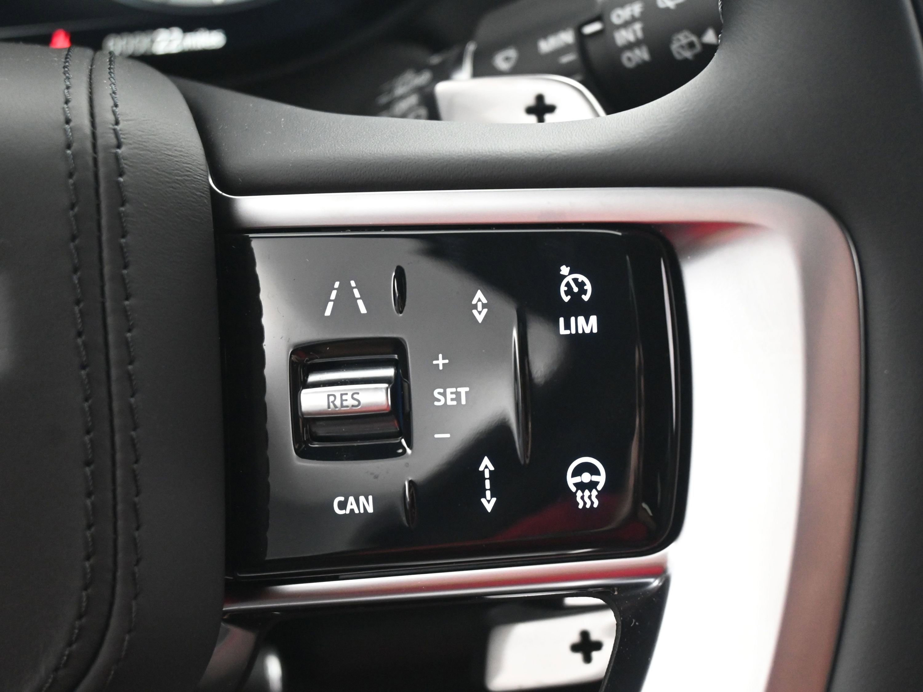 New 2025 Land Rover Range Rover Autobiography image 21