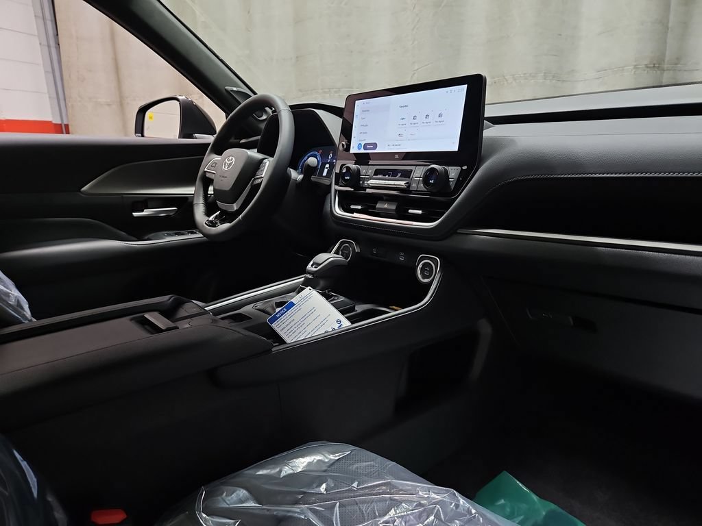 New 2026 Toyota Grand Highlander AWD Hybrid image 28