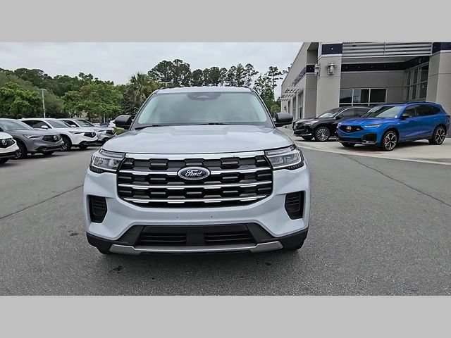 Used 2025 Ford Explorer Active AWD/4WD image 35