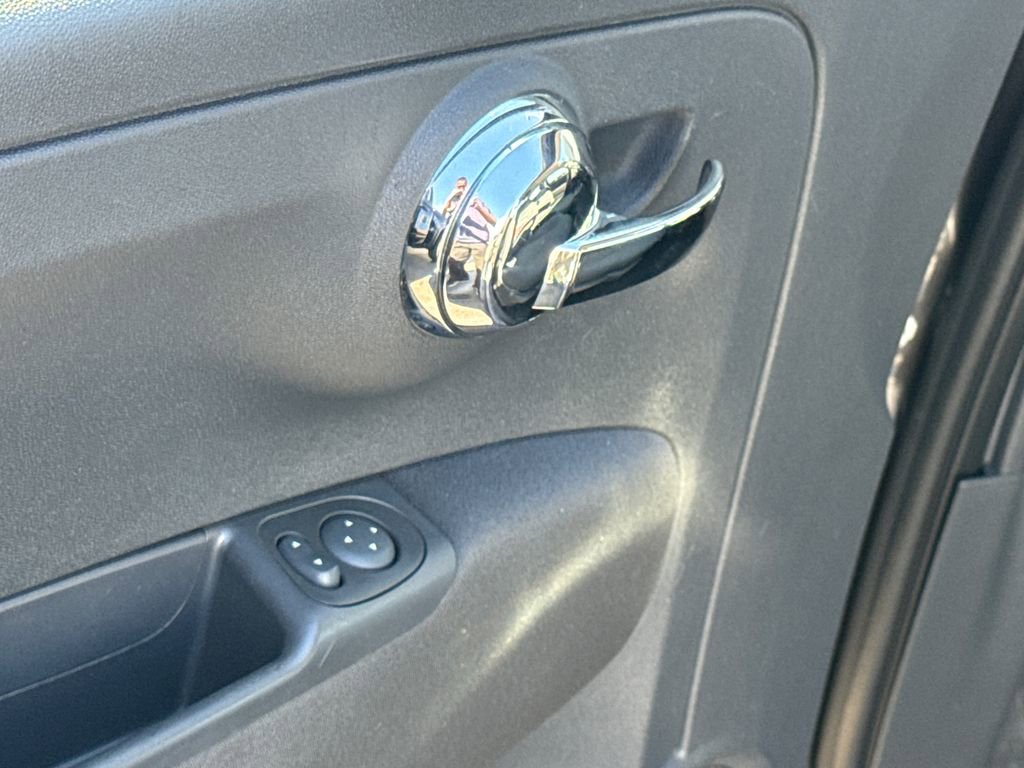 Used 2016 FIAT 500 Pop w/ Italia Package image 21
