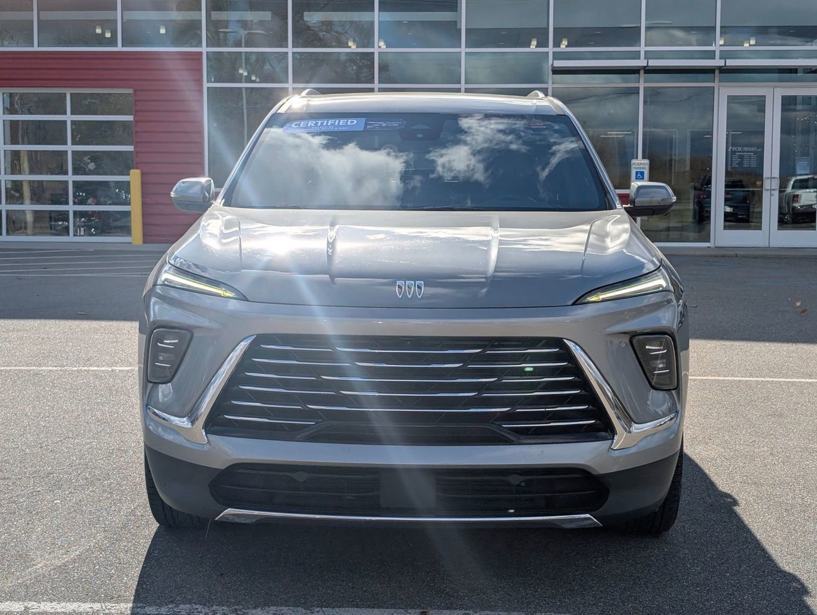 Certified 2025 Buick Enclave Preferred image 2