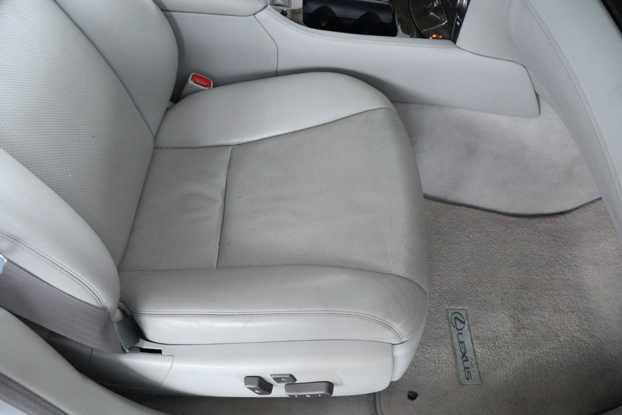 Used 2007 Lexus LS 460 L RWD image 43