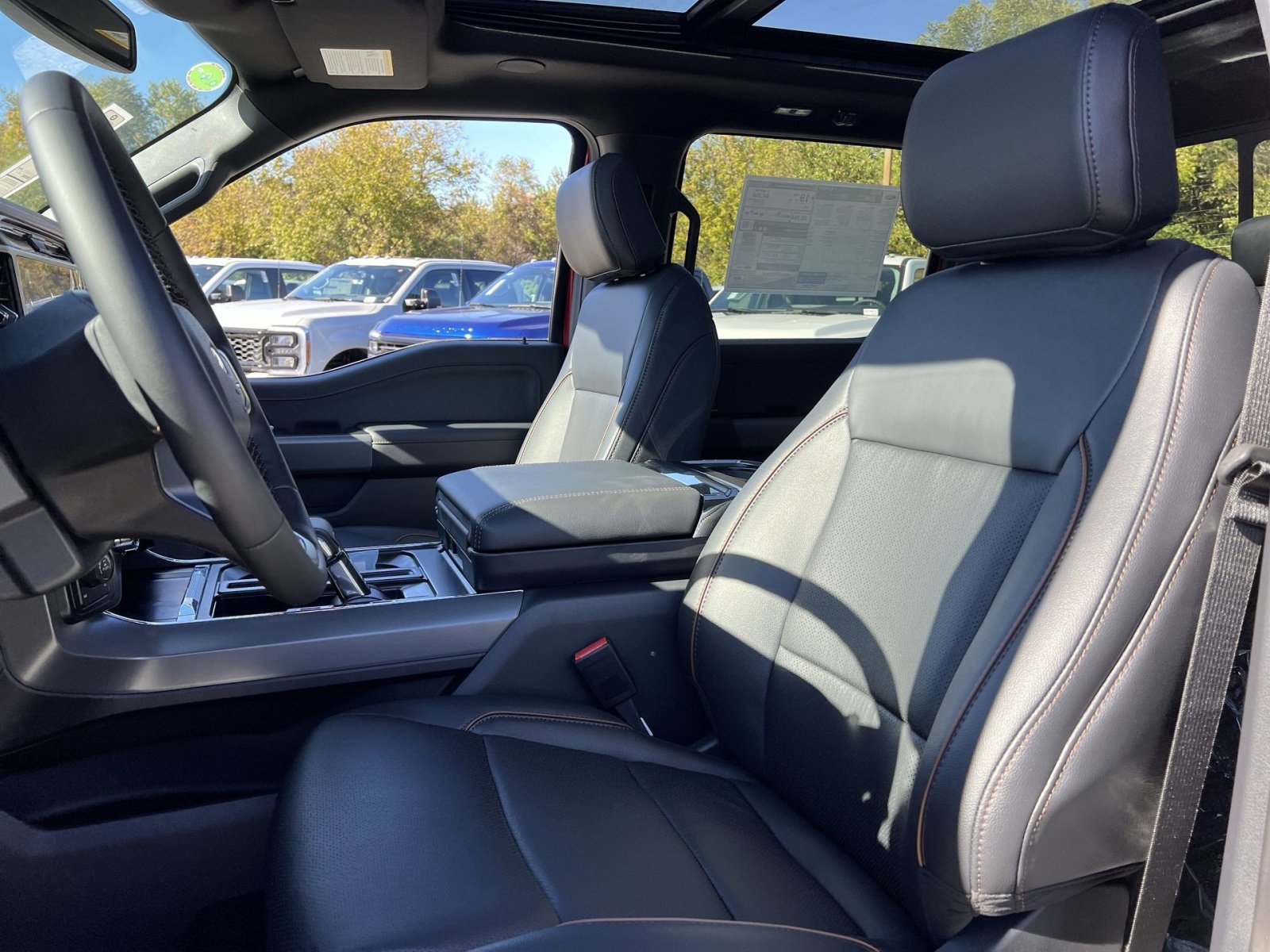 New 2025 Ford F150 Lariat w/ Equipment Group 502A High image 13