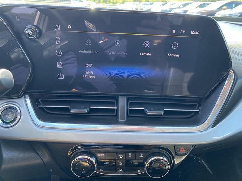 Certified 2024 Chevrolet Trax LT w/ Sunroof Package FWD image 8