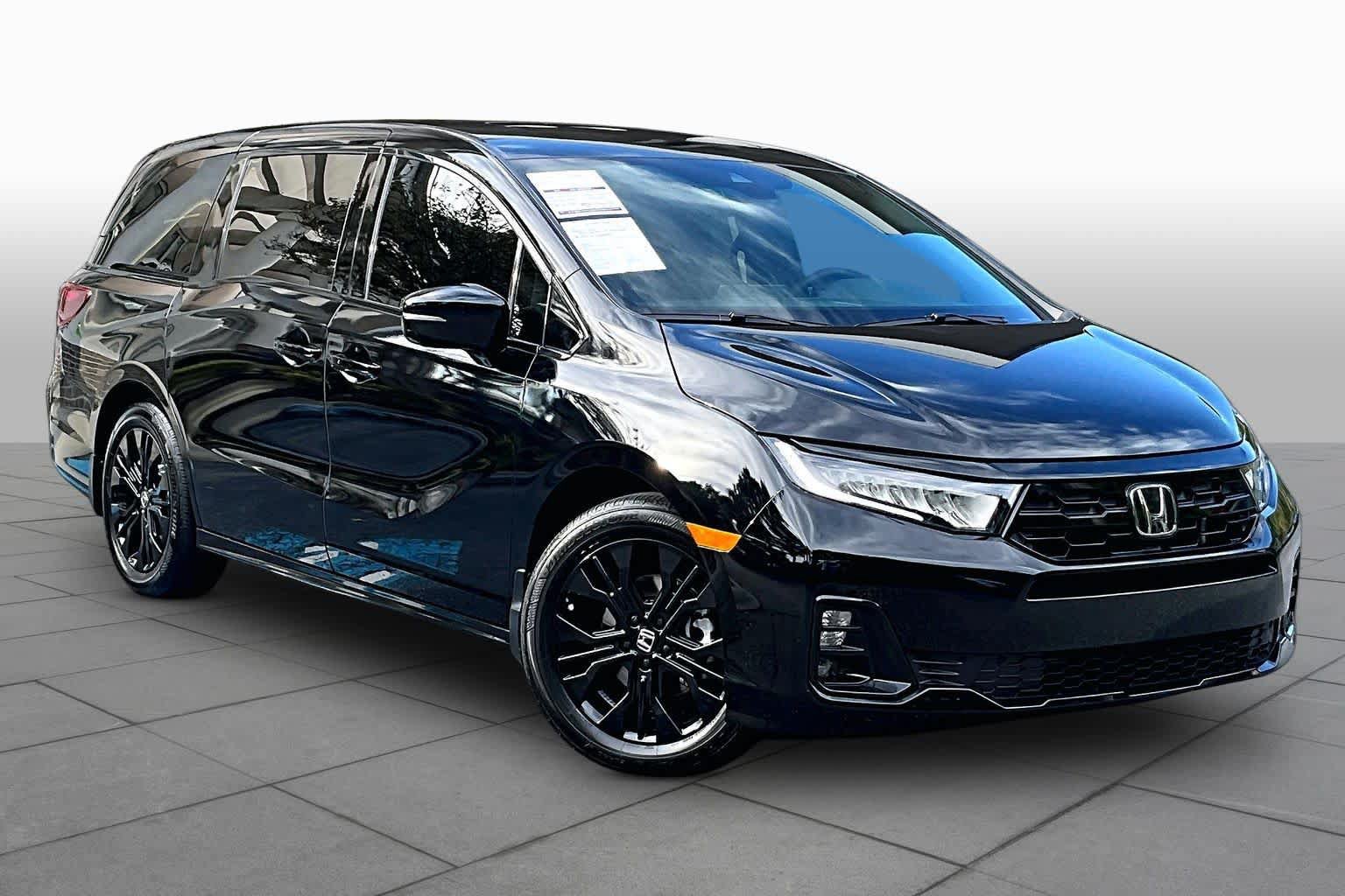 Used 2026 Honda Odyssey Sport-L image 3